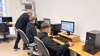 556024970_1385697693563701_8447586479596334156_n