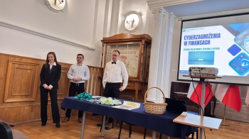 WhatsApp Image 2025-11-26 at 18.20.45.jpeg