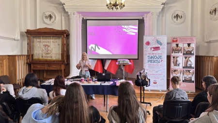 Różowy Październik w naszej szkole – profilaktyka raka piersi w ramach Dni Zdrow...