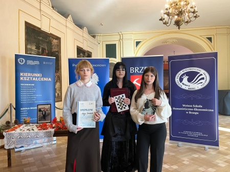 Sukcesy naszych poetek w Zamkowym Turnieju Poetyckim im. Janusza Wójcika