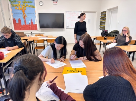 Kolejne zajęcia metodą stacji w klasie 2A – język polski