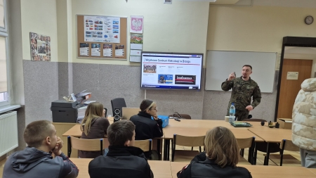 Wojsko na wyciągnięcie ręki – praktyczna wiedza dla przyszłych rekrutów