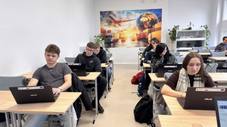 Nowoczesna pracownia planowania procesów spedycyjnych