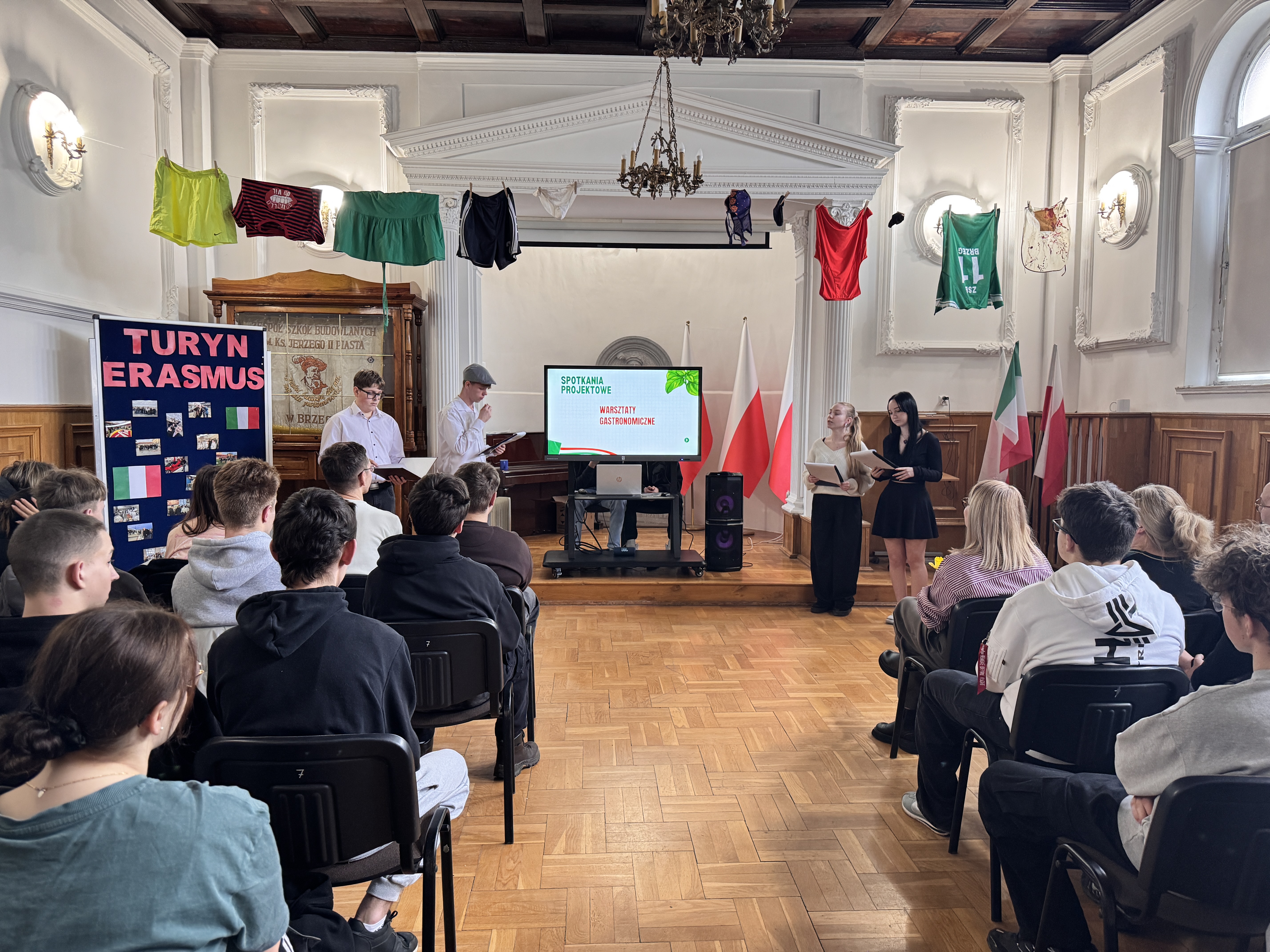 Wyjazd do Turynu – edukacja, kultura i międzynarodowe doświadczenie