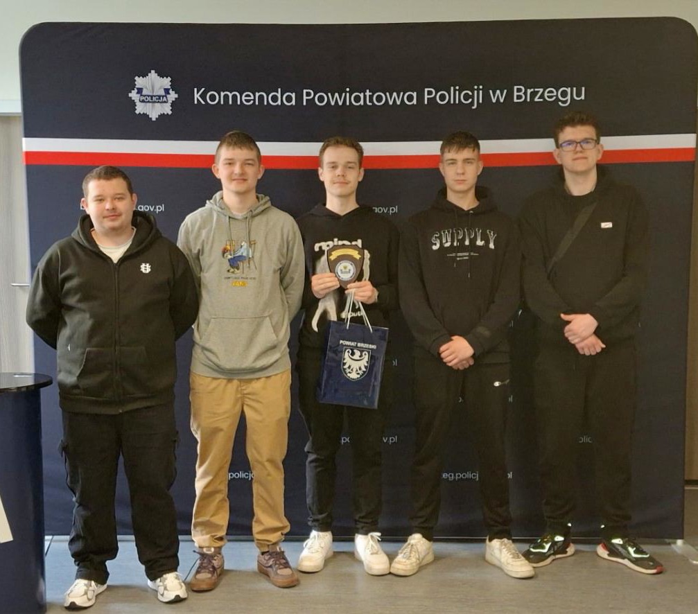 II miejsce Zespołu Szkół Budowlanych  w II Policyjnym Turnieju Klas Maturalnych ...