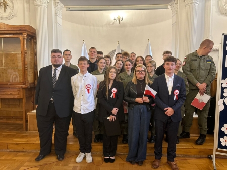 Uczniowie uczcili rocznicę Konstytucji 3 Maja