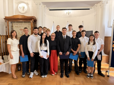 „Bo kto nie był ni razu człowiekiem, temu człowiek nic nie pomoże.” Narodowe Czytanie 2026