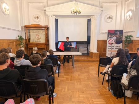 Tydzień Przeciwdziałania Przemocy w ZSB. Zauważyć. Zareagować. Nie przejść obojętnie.