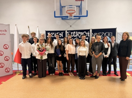 O tych, którzy uczą nas nie tylko z podręczników. Dzień Edukacji Narodowej w ZSB w Brzegu