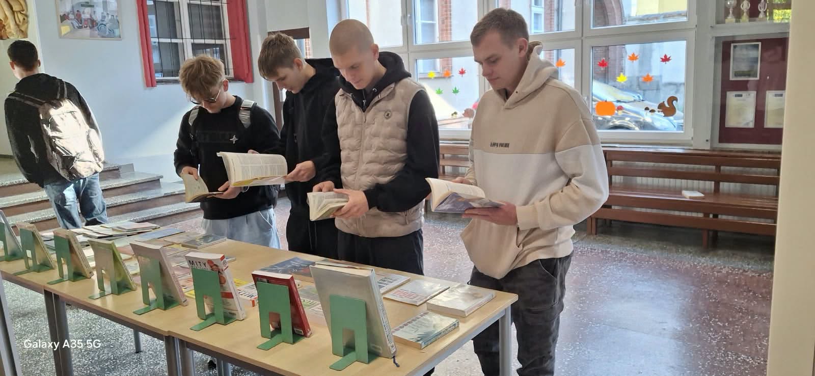 Biblioteka Zdrowia – książki, które warto znać i przeczytać