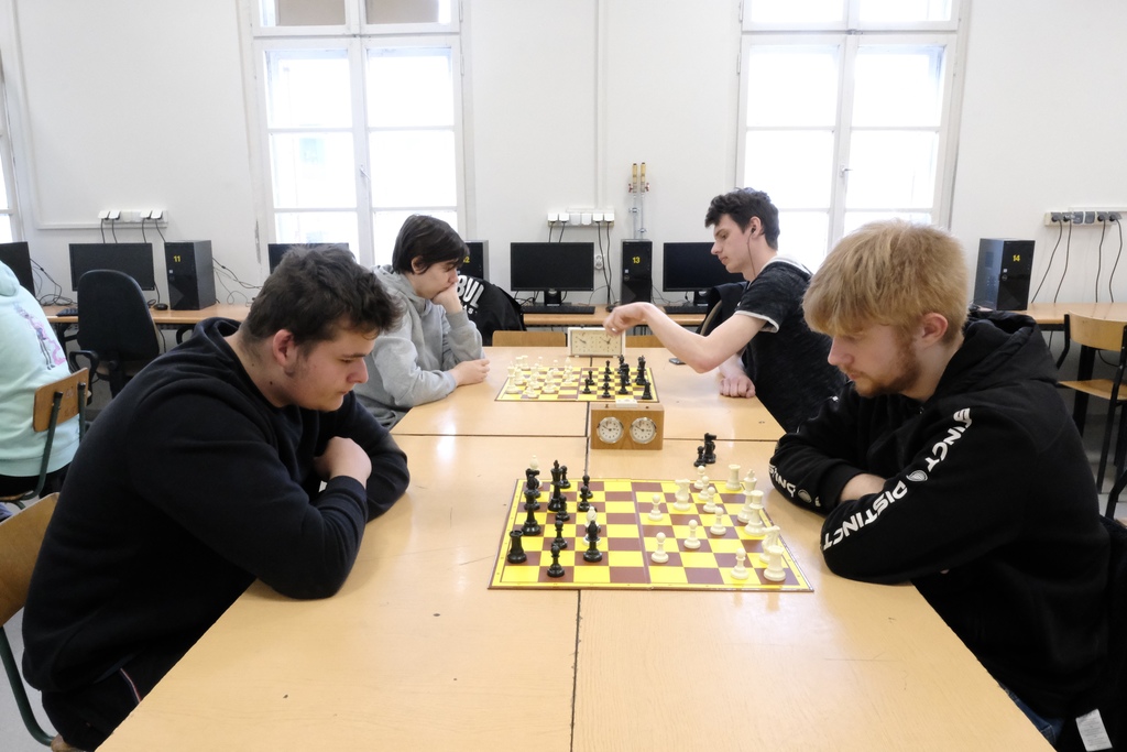 Zwiększajmy IQ uczniów – Mistrzostwa Szkoły w szachach 